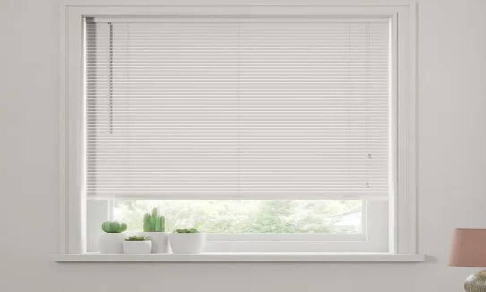 Add elegance to your place by using Wooden Blinds